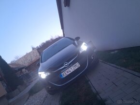 Opel Astra J 1.4 Benzín + LPG - 3