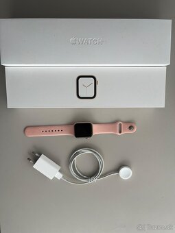 Apple watch 4 40mm zlato-ružová - 3