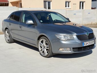 Škoda Superb 2.0 TDI Elegance DPF - 3