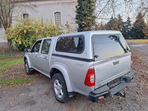 ISUZU D MAX 2,5 TD 4X4 100KW ROK 2009 - 3