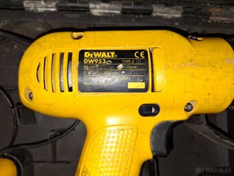 Dewalt - 3