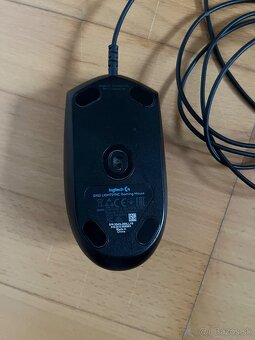 Logitech myš - 3