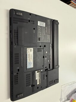 Lenovo Thinkpad XC230 - 3