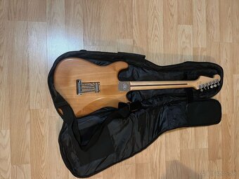 Elektrická gitara značky SX - 3