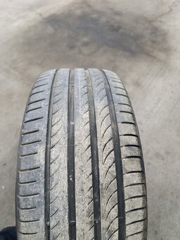 235/40 r19 - 3