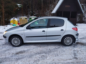 Peugeot 206 1.1 44kw 2004 5-dverový hatchback - 3