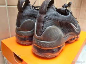 Tenisky NIKE AIR VAPORMAX 2021 FK, vel. 40 - 3