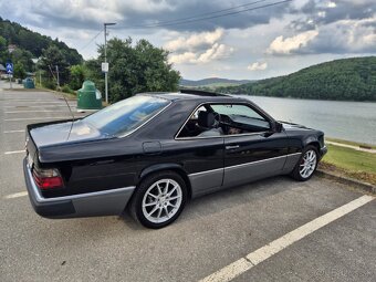 Mercedes w124 coupe - 3