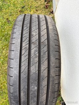 Letné pneu 215/55 R17 Goodyear 4 kusy - 3