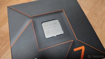 AMD RYZEN 7 7700x - 3