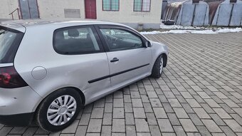 Golf 5 2004 1.4 benzín 55kw - 3