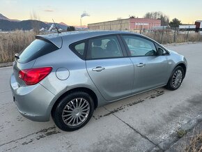 Opel Astra 2013 - 3