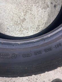 Pneu 215/55 R17 - 3