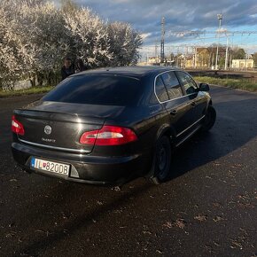 Škoda superb 2.0 TDi 103 kW , 2011r - 3