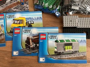 LEGO CITY 3677 Červený nákladní vlak - Z VÝSTAVKY + SVĚTLA - 3