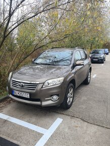 Predam toyotu rav4 4×4 - 3