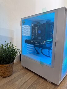 Herne pc i7, rx 580, 16GB Ram, ssd, RGB, win 10 - 3