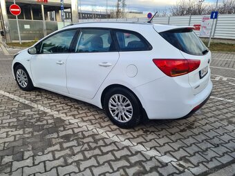 Kia Ceed SW combi 1.6 benzin rok 2013 - 3