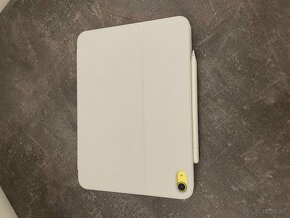 iPad 10,9 + Apple pencil USB + Keyboard folio (zlaty) - 3