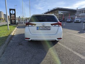 Toyota Auris Touring Sports 1.6 l Valvematic; 03/2019; 97kW - 3