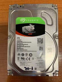 Predam 4TB 3,5" disky HDD - 3