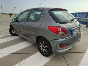 Peugeot 206 1,4i - 3