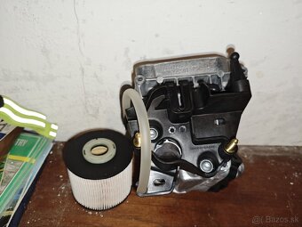 Kryt palivového filtra Ford 2.0 TDCI - 3