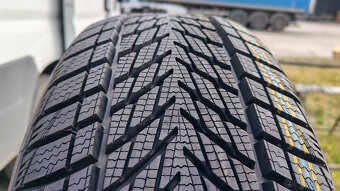 Zimné pneu 205/55 R16 --- GOOD YEAR - 3