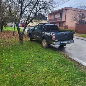 Nissan navara D40 - 3