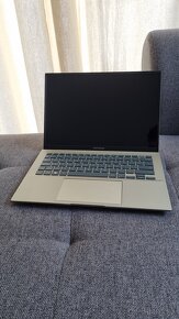 Asus zenbook 14 OLED - 3