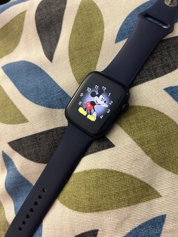 Apple Watch SE 2022 44mm - super stav - 3