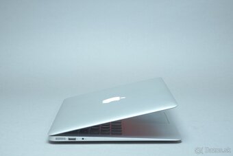 ZÁRUKA/Macbook Air 13.3"/I5 1.6HZ/4GBRAM/128GBSSD/CZ - 3