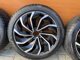 VENTURA VW GOLF GTI  5x112 205 50 17 Zimné - 3