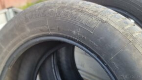 Pneu 255/55 R18 - 3