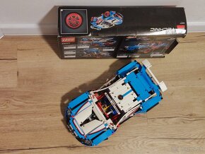 Lego Technic 42077 - 3