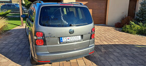 Predám Volkswagen Touran 1.4 TSI freestyle, benzín 103 kw. - 3