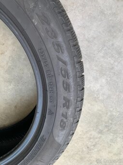 R18 2KS ZIMNÍ PNEU PIRELLI 235/55/18 104H SUV 6MM - 3