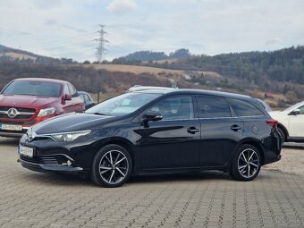 Toyota Auris Touring Sports 1.2 Turbo Executive - 3