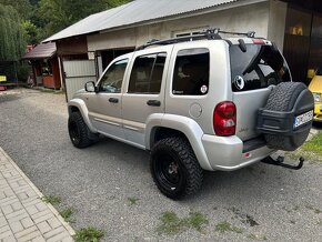 Jeep Cherokee KJ 2.5 CRD - 3