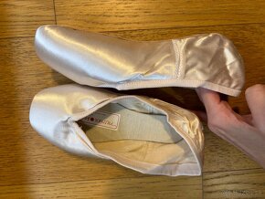 Pointe shoes for ballet NEW - 3