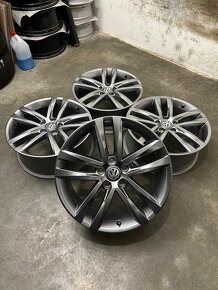 Hliníkové disky 5x112 R18 VW Salvador - Golf, Octavia, Leon - 3