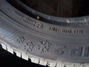 215/65 R17 zimné pneumatiky semperit - 3