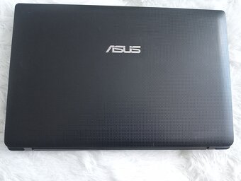 rozpredám notebook Asus X54C - 3