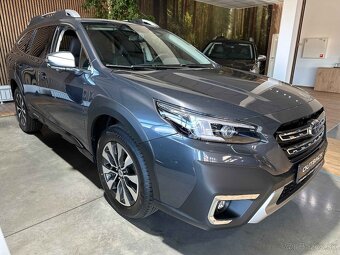 Subaru Outback 2,5i CVT PREMIUM - 3