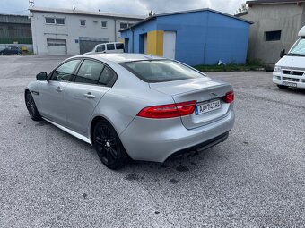 Jaguár XE 2.0 132kw R-sport - 3