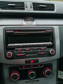 VW Passat b7 originál radio - 3