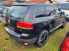 Touareg 2.5 TDI automat Individual - 3