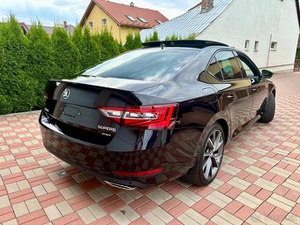 Škoda Superb 2.0 TSI 206kw DSG Led Panorama - 3