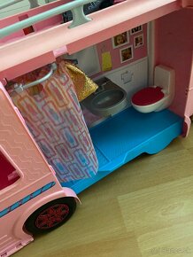 Barbie karavan - 3