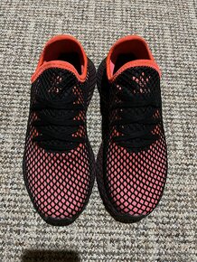 Adidas Deerupt vel 41 1/3.  . - 3